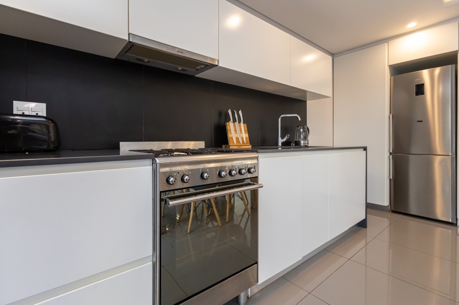 2 Bedroom Property for Sale in Sea Point Western Cape